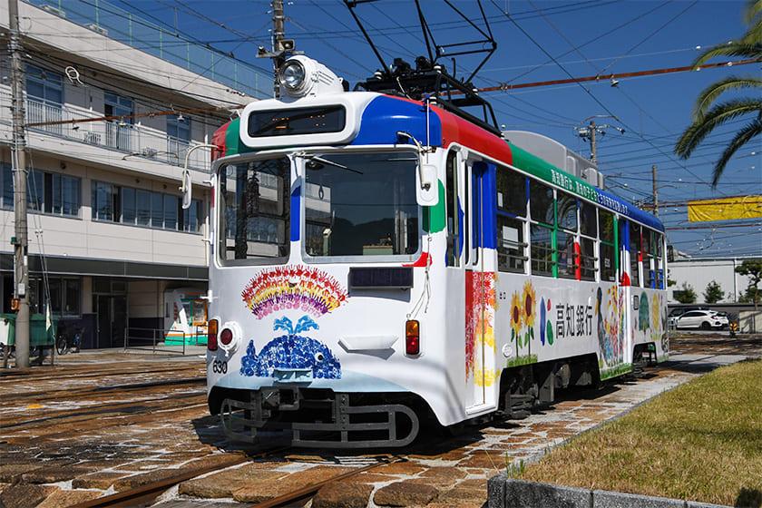 ラッピング電車第1号_外装