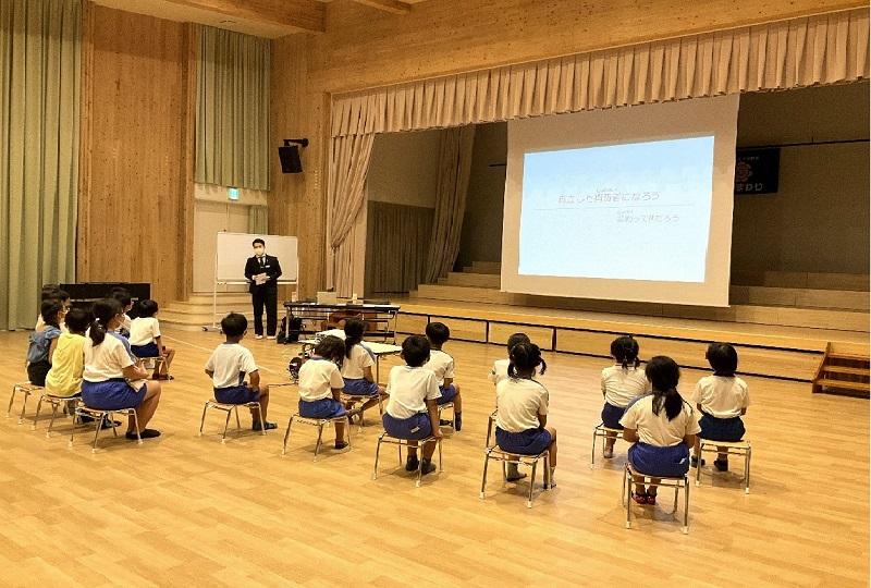 平成学園、金融教室　風景