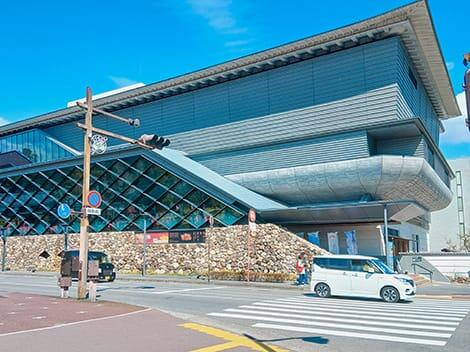 徒歩圏内に高知城歴史博物館