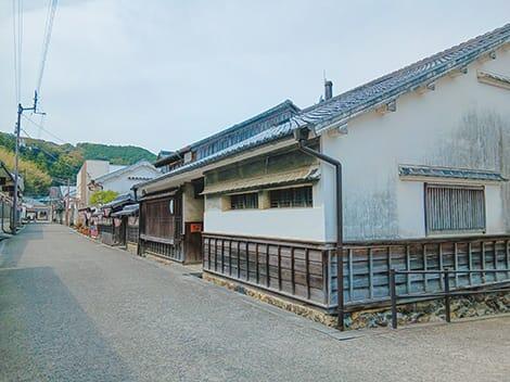 歴史を感じることのできる<br>【酒蔵の道】