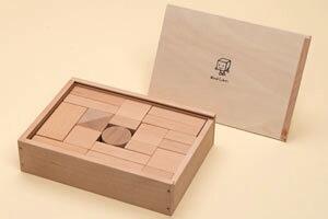 ウッドキュウブ