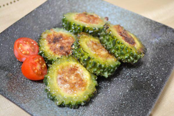 ゴーヤーの肉詰め焼き