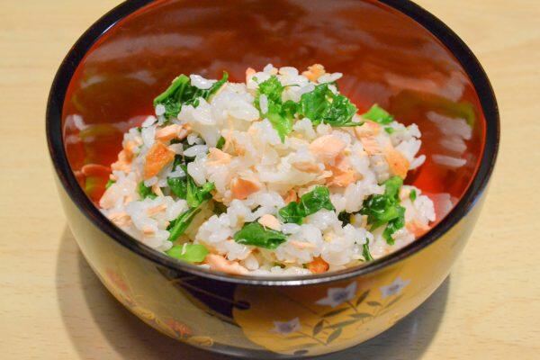 ナバナと鮭の散らし寿司