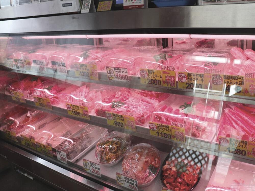 たくさんのお肉が陳列されている写真/小川精肉店