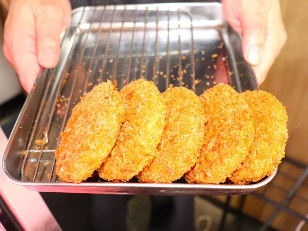 小川精肉店で提供されているコロッケの写真/小川精肉店