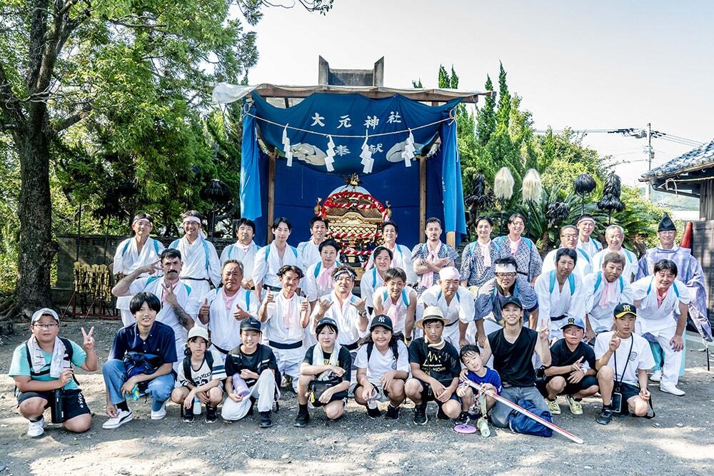 「赤野獅子舞保存会」の集合写真②