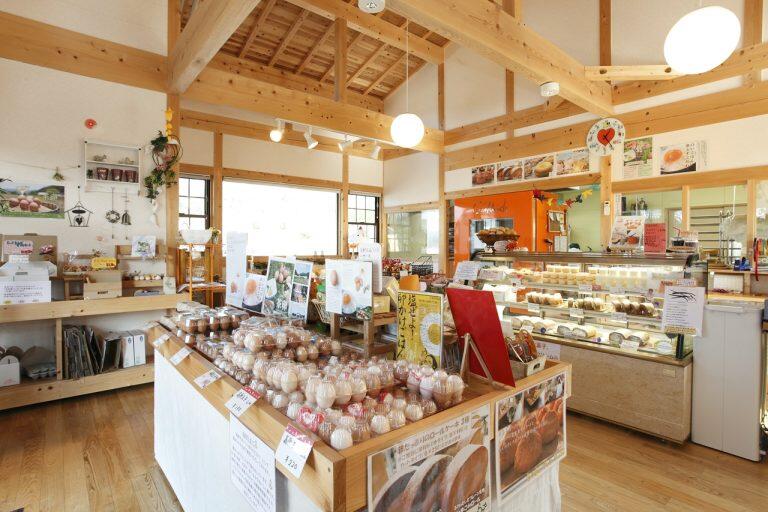 同町にある養鶏場「株式会社 ぶらうん」が運営しているお店