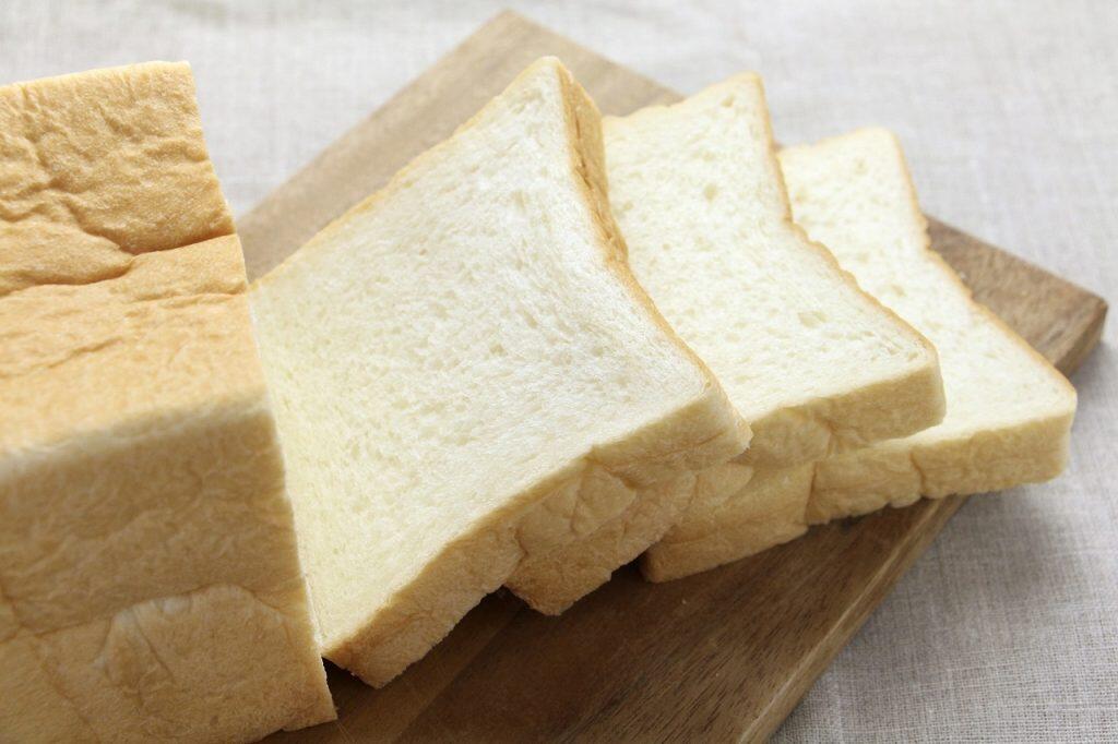 ふんわりとした柔らかさとパンが口の中で溶ける感覚にびっくりする人も多いはず