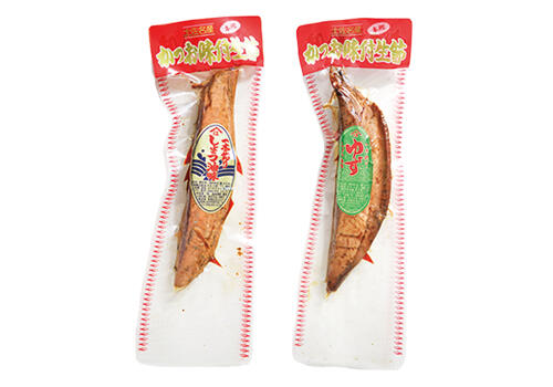 特製の醤油ダレでじっくり煮詰めた後に焼き上げた「味付生節 しょうゆ味 」