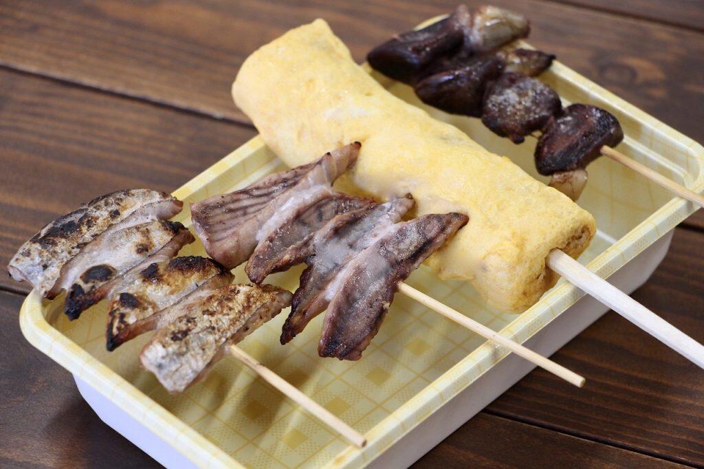 カツオ出汁を使ったフワフワ「玉子串」なども人気