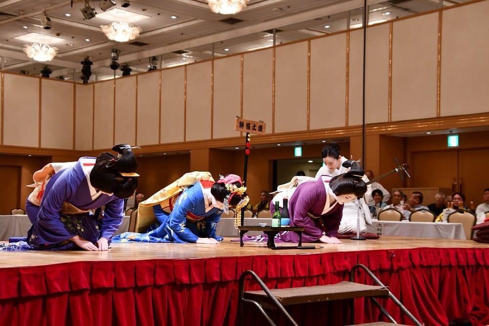 土佐のお座敷遊び「土佐はし拳」