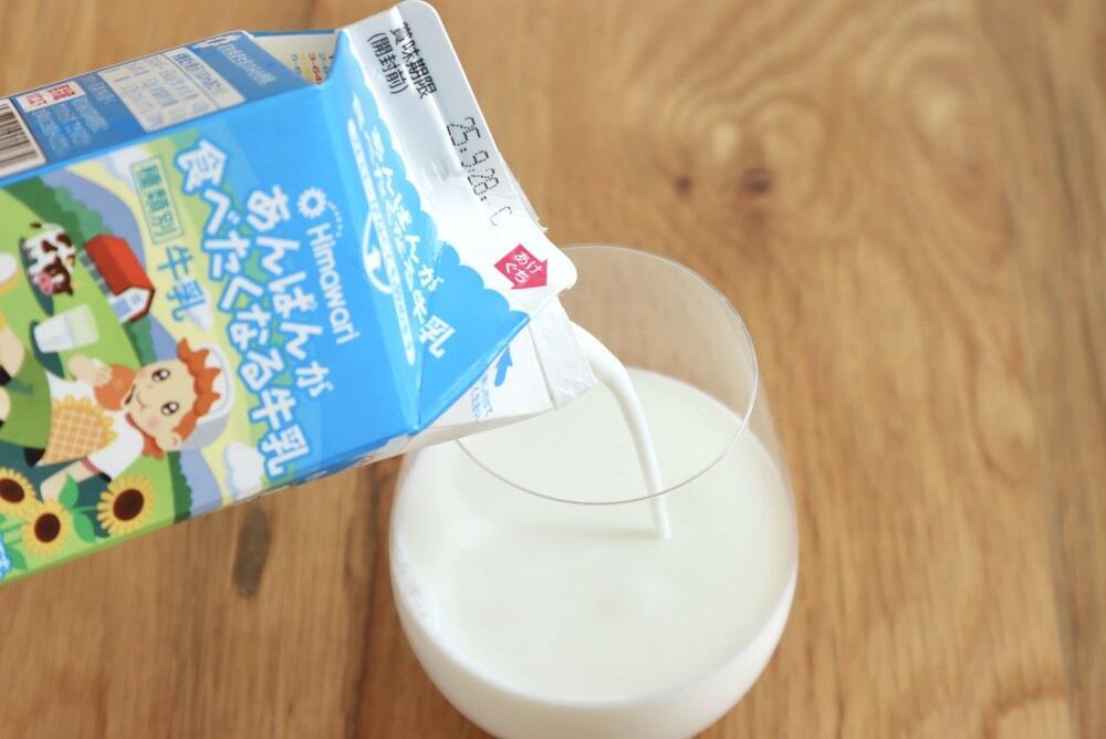 あんぱんが食べたくなる牛乳