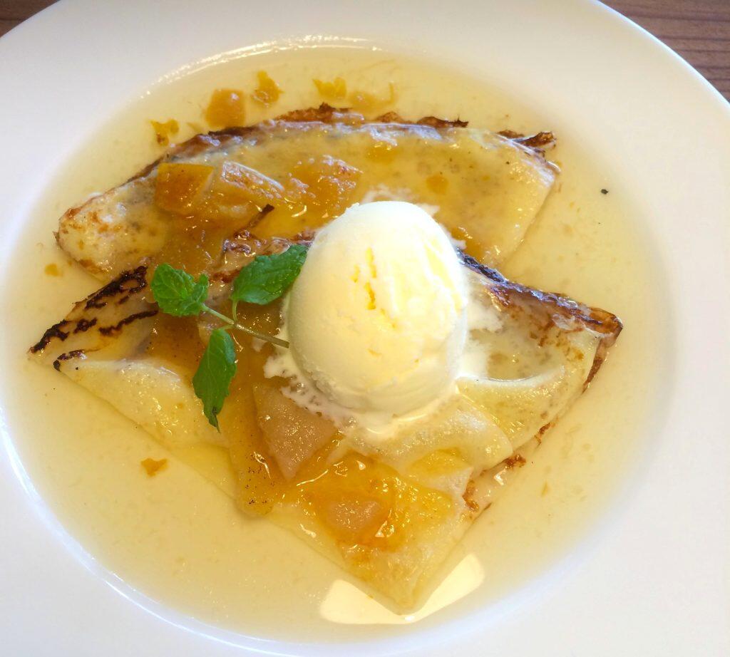 ソフトクリームやタルトなど、スイーツも盛りだくさん