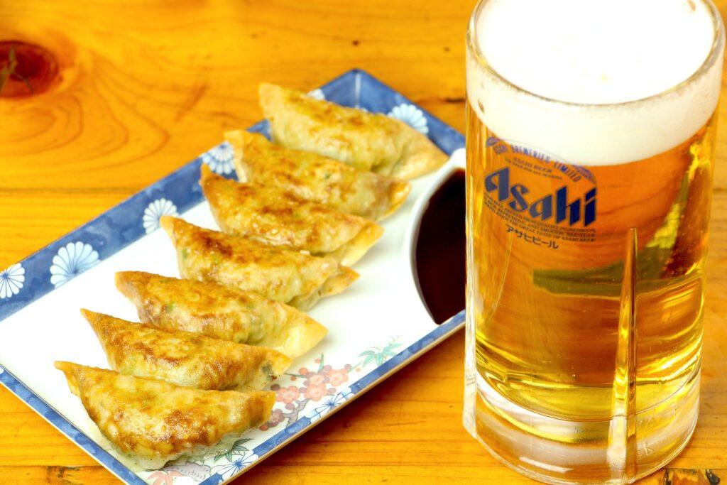 餃子が絶品の名物屋台「安兵衛」