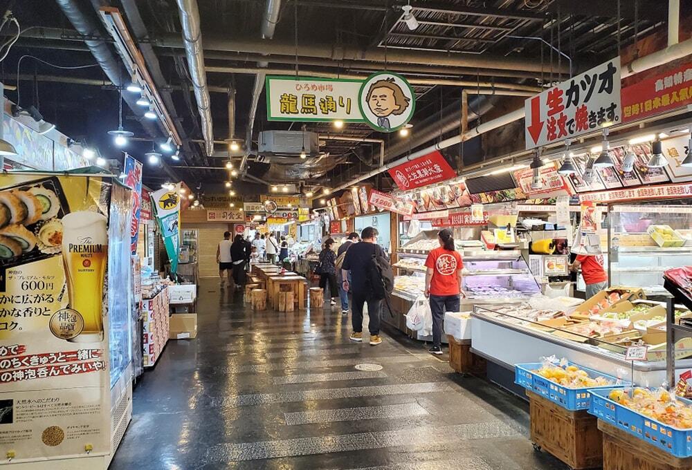 ひろめ市場/施設内観