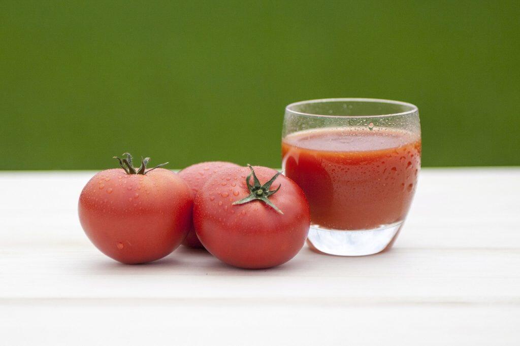 大人気!フルーツトマト100%の絶品トマトジュース