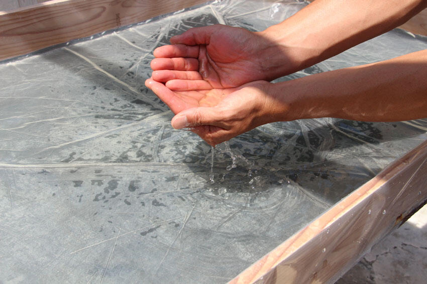 海水の攪拌作業