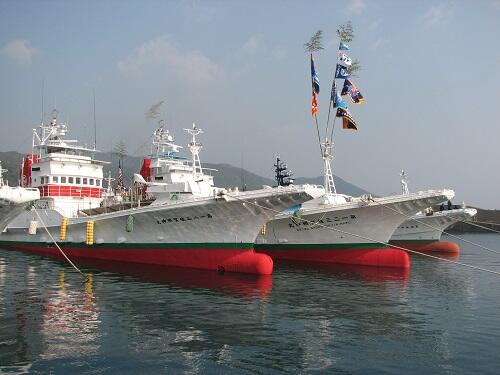 カツオ漁獲高日本一を誇る黒潮町佐賀の出航風景