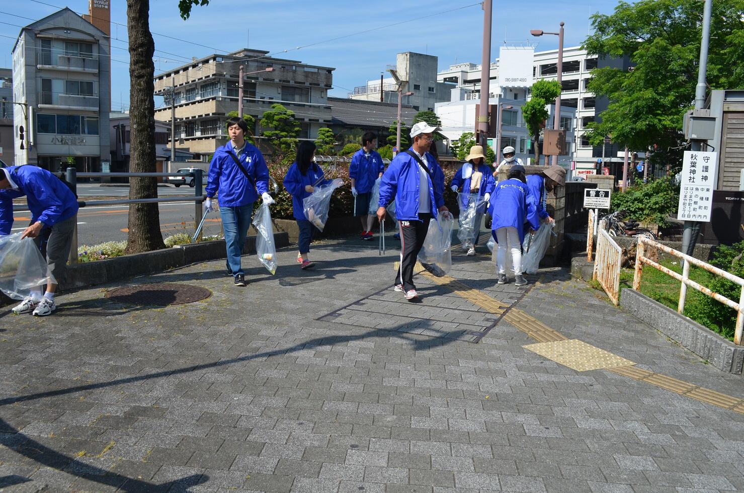 お遍路道約6kmを清掃活動