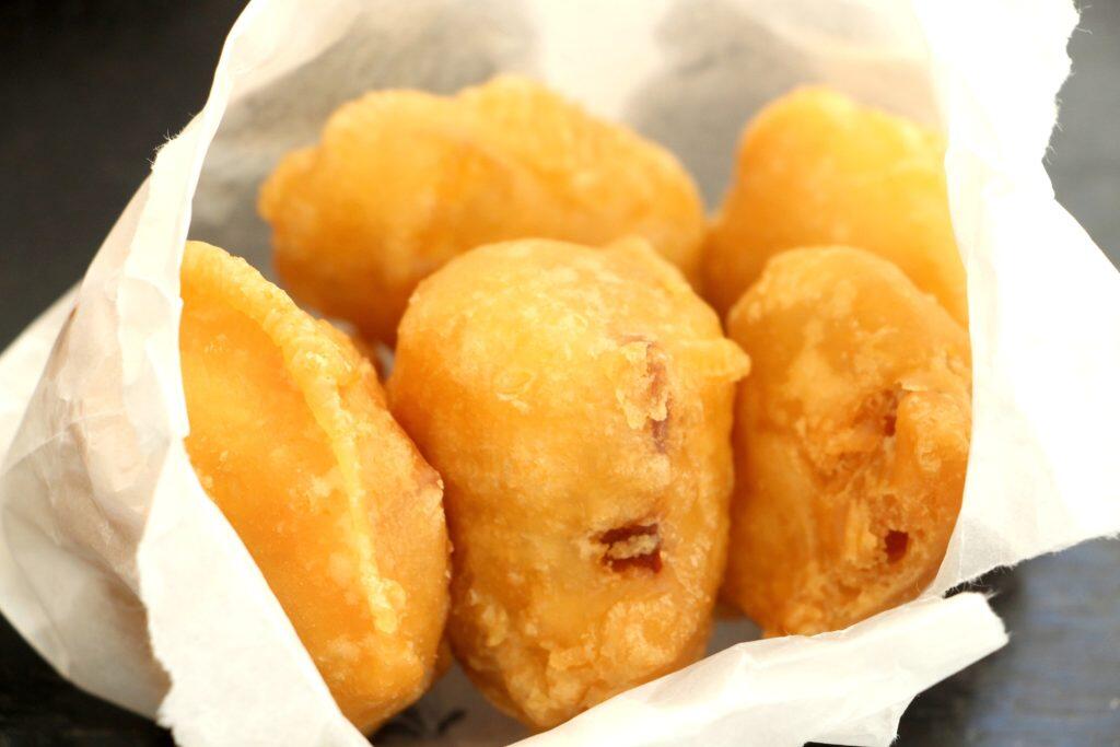 いも天は一袋250円で、4〜5個入っています