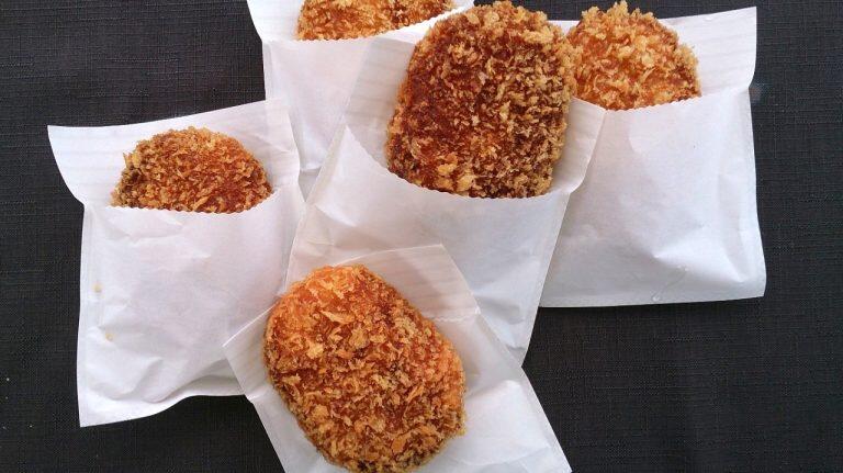 「本川手箱きじ生産企業組合」では、きじ鍋セットのほか、きじ肉のブロックやコロッケなども販売