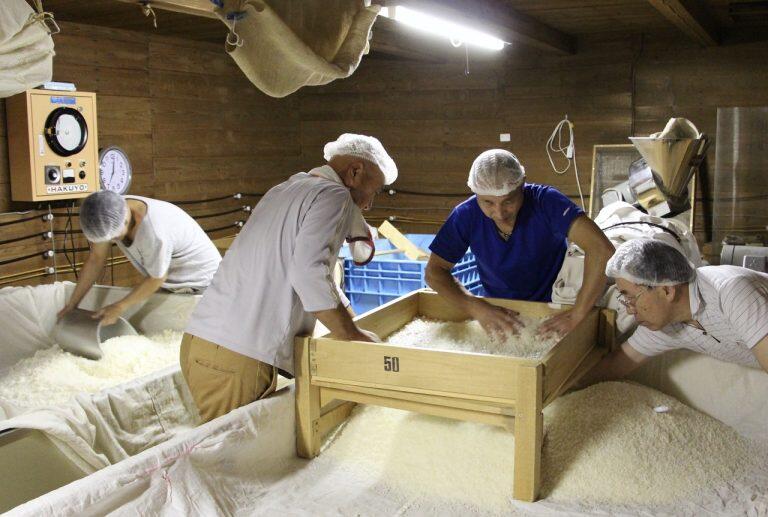 「亀泉酒造」は、平成5年に開発された高知酵母のCEL-19をいち早く取り入れた酒造りを行ったことでも知られています