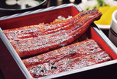 うなぎの蒲焼きや白焼きをはじめ、お持ち帰り用うなぎ弁当など、「うなぎ屋 きた本」の味