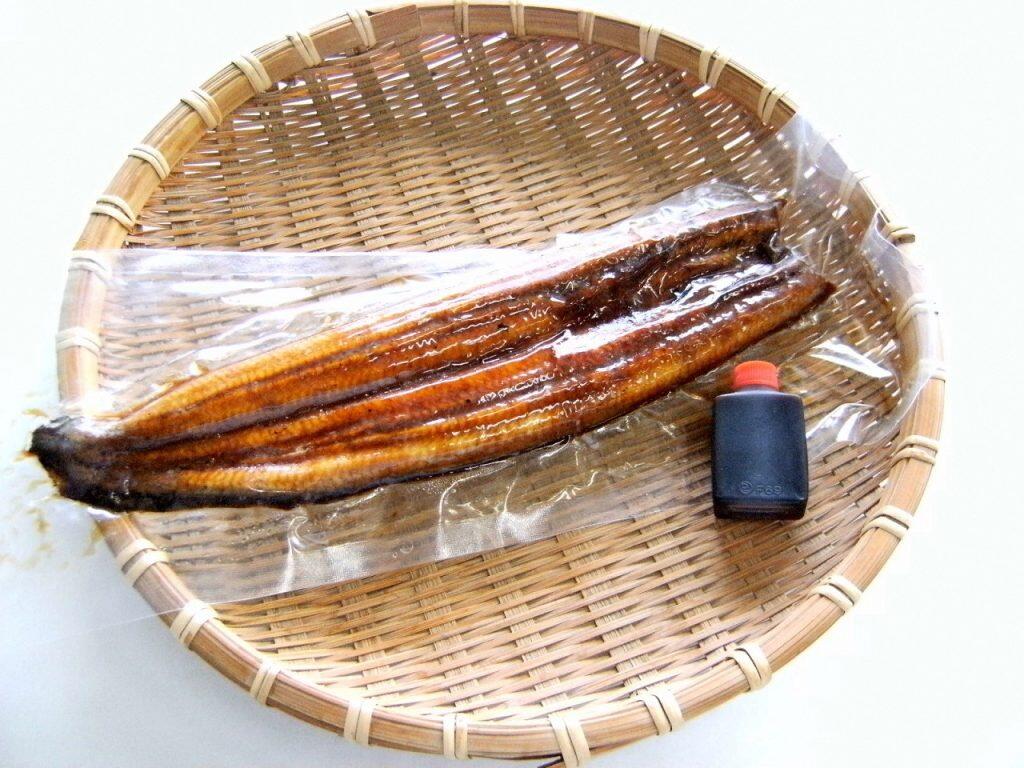 「高知県産うなぎ蒲焼き」は、上品な脂の旨みと程よい弾力の厚い身質を兼ね備えています