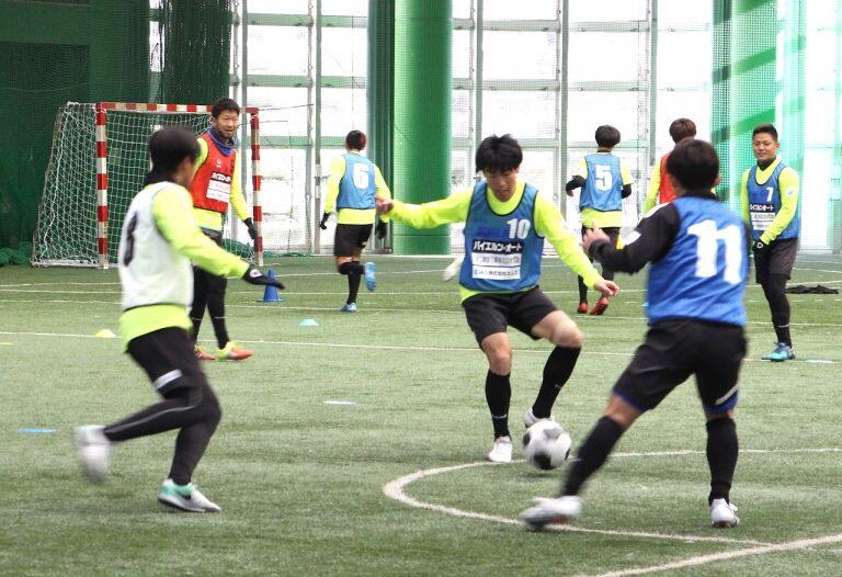 JFA公認指導者ライセンスを持ったコーチやトップチーム現役選手が指導