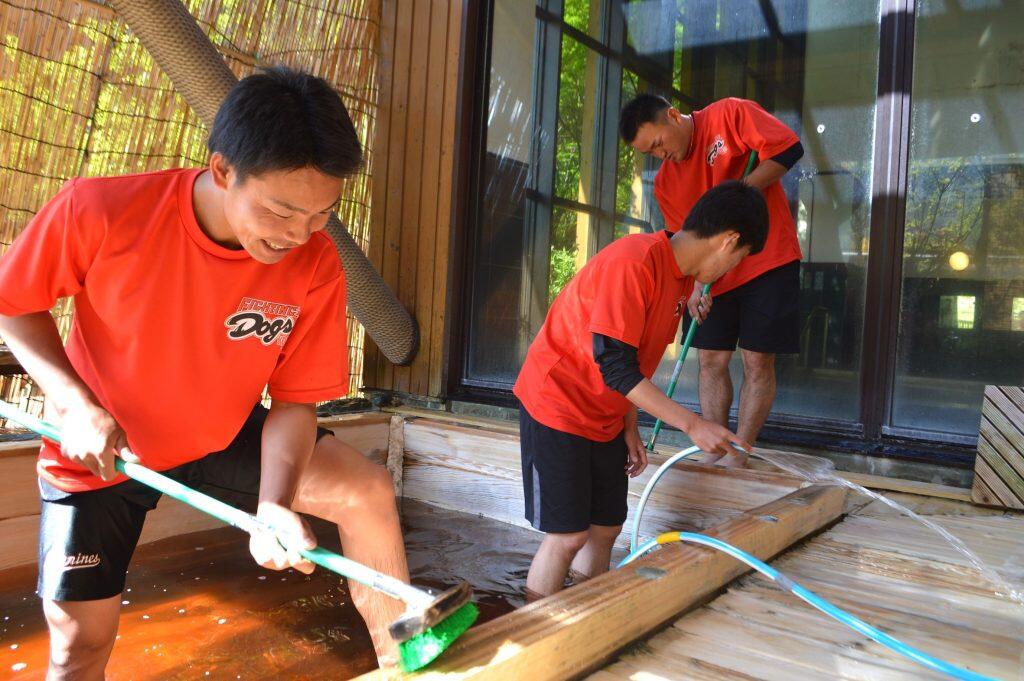 高知ファイティングドッグス」は「KOCHI IS MY TOWN」をモットーに、野球教室などの開催のほか、様々な地域イベントへの参加を行っています