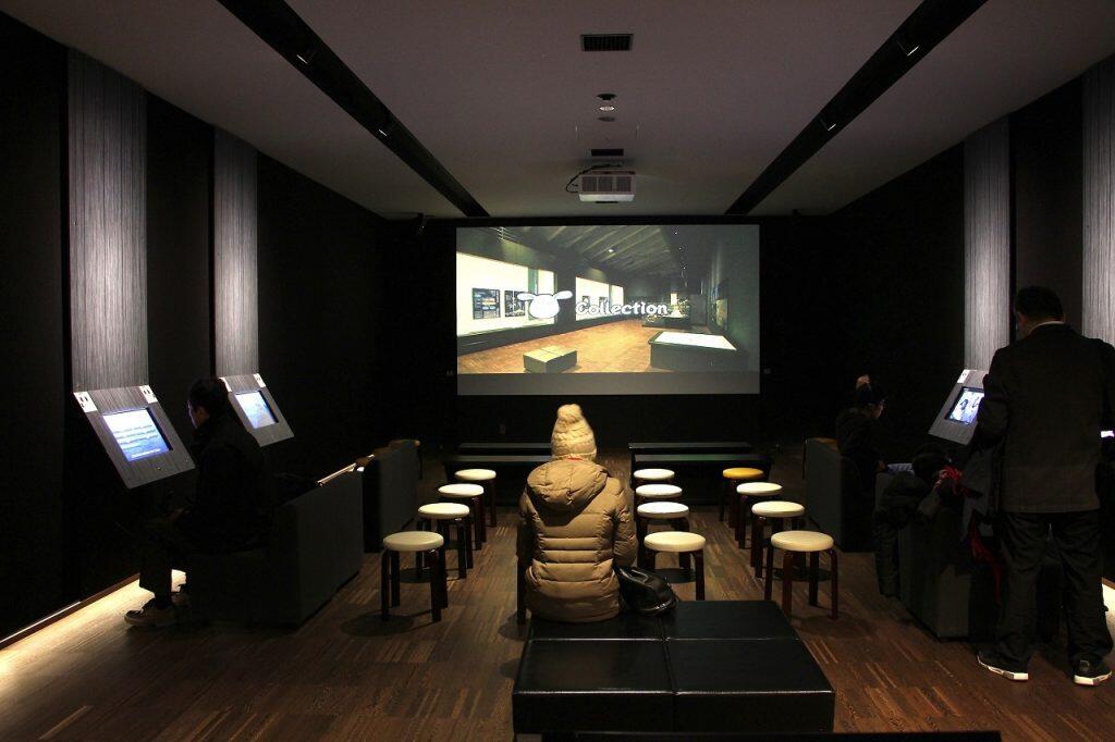 高知城や高知の歴史を紹介する映像コーナー