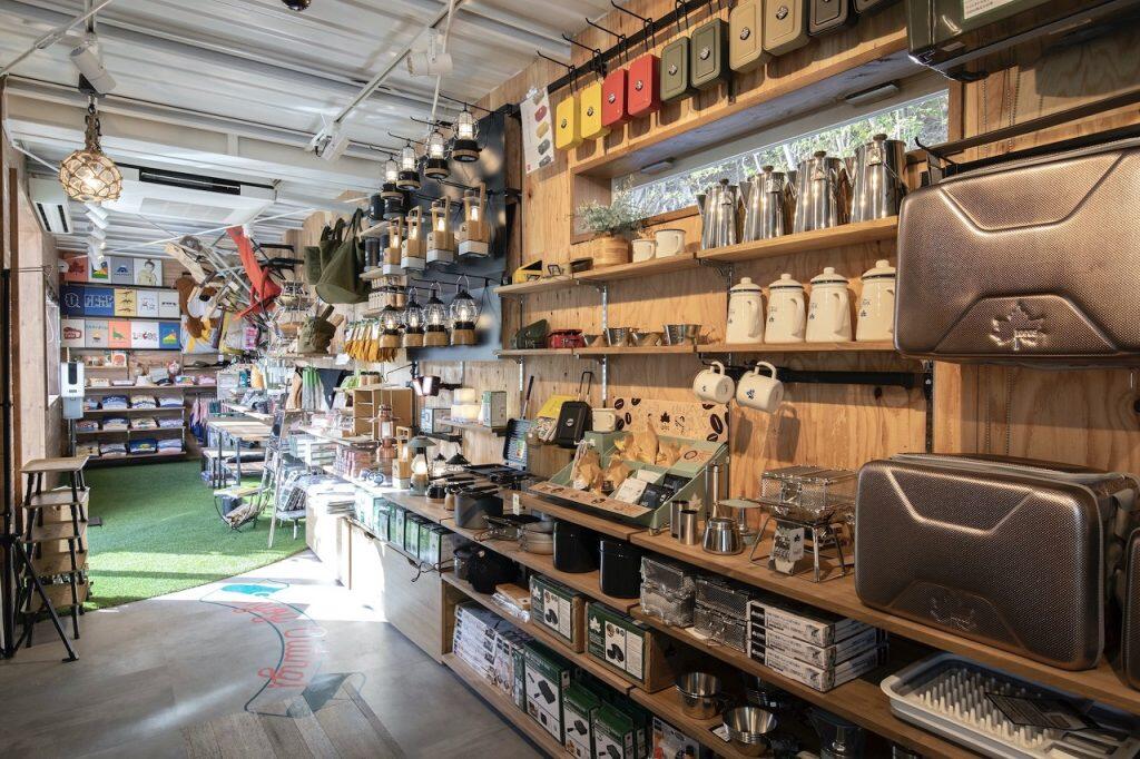 LOGOSの新製品や定番商品を揃えたショップ