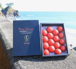 甘味と酸味のバランスに優れた「くぼファーム」のフルーツトマト