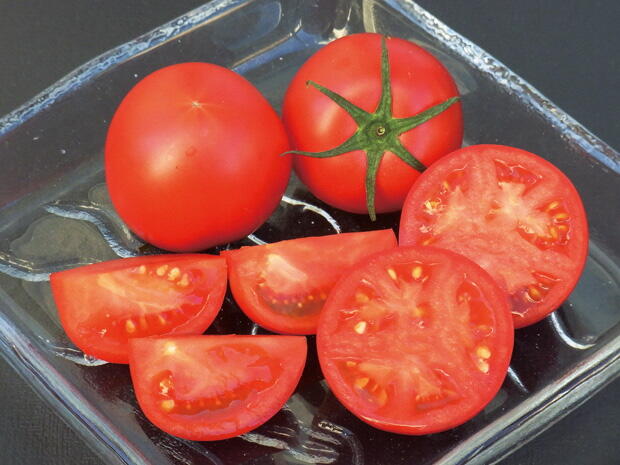 手塩にかけて育てられた「くぼファーム」のフルーツトマトは、甘味と酸味のバランスがGOOD!