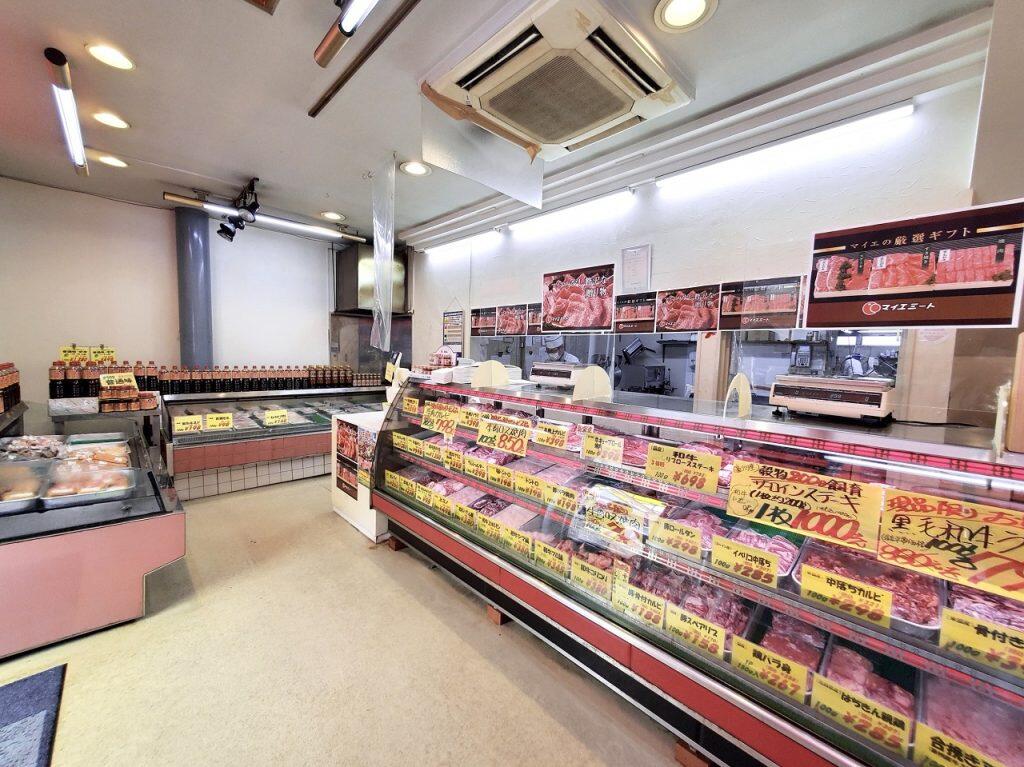 「マイエミート」では、高知県産はもちろん、全国各地から厳選したA4・A5ランクの黒毛和牛を中心に上質なお肉を取り揃えています