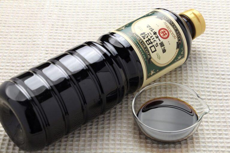 一番人気の「濃口醤油 松甘口」