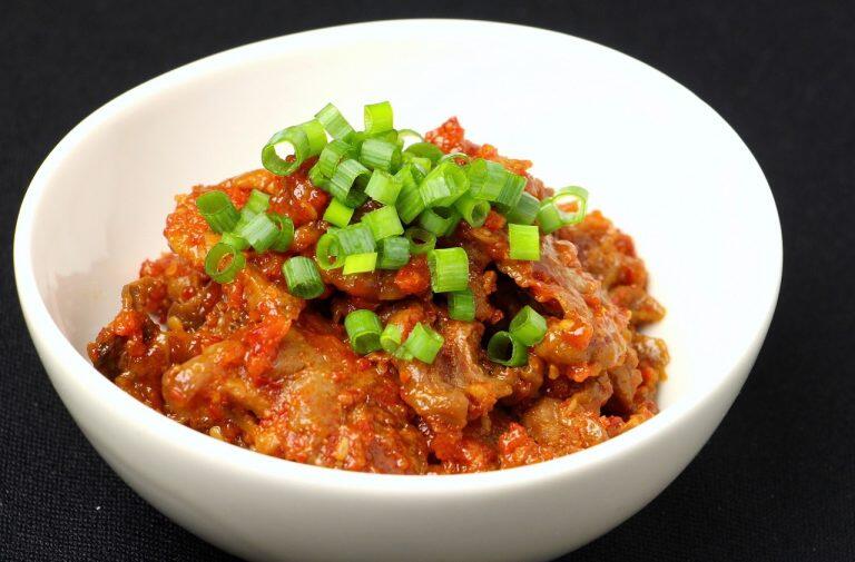 むっちりと肉厚なので食べごたえがあり、ピリッとした辛さの中に甘味や旨味も感じられヤミツキになること間違いなし