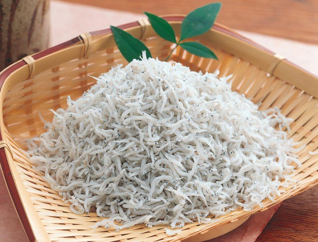 温かいご飯に乗せれば