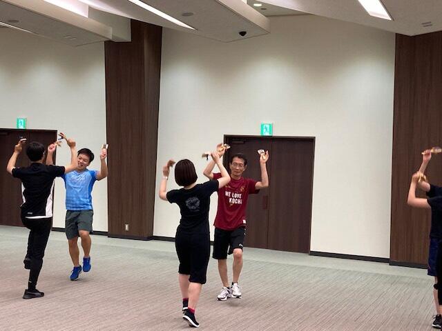 土日も練習☆休憩時間は談笑しながら、踊りは全力投球