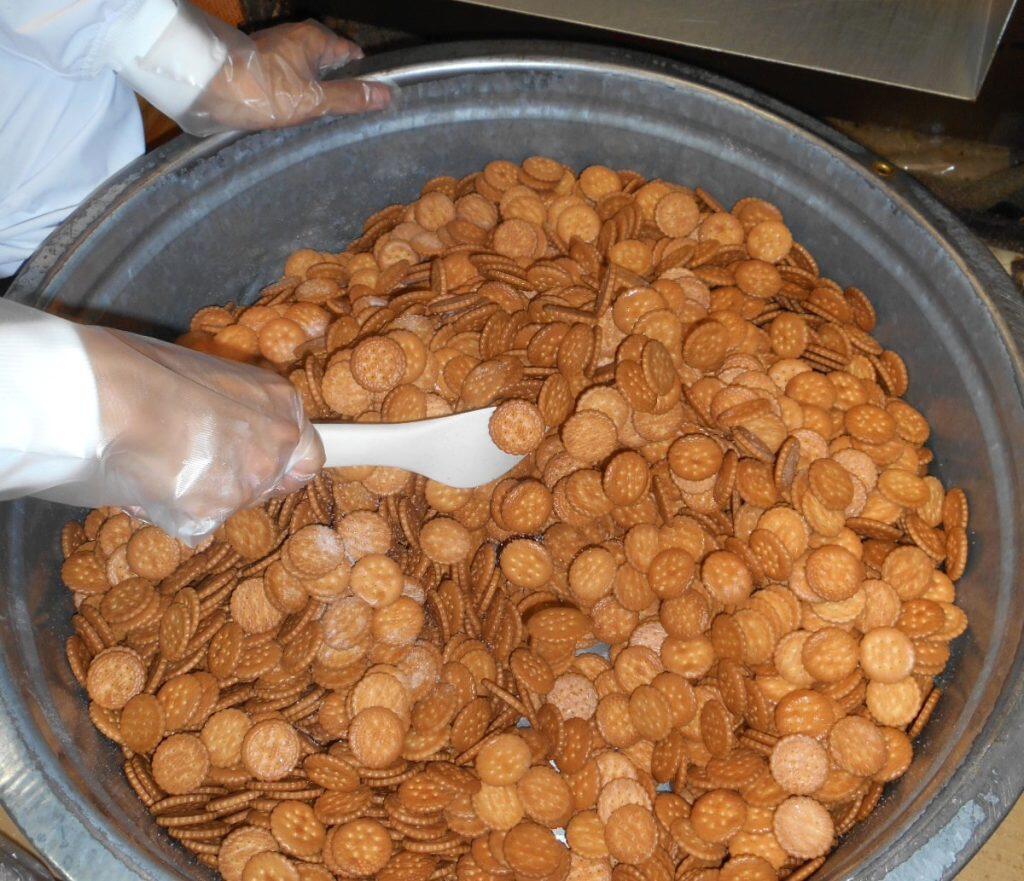 豆の旨みや香ばしさがプラスされることが、ミレービスケットの美味しさの秘密だといわれています