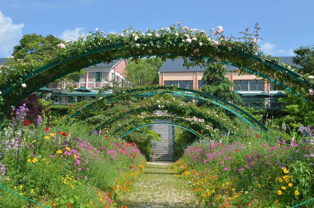 『北川村「モネの庭」マルモッタン』は、本家フランス・ジヴェルニーの「モネの庭」から正式にその呼称を許された、世界で唯一の庭園