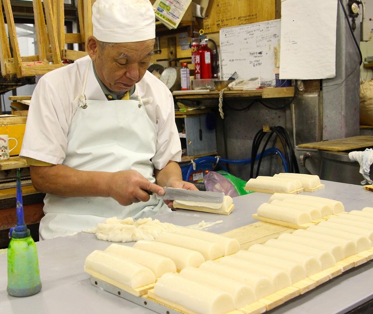 手作りにこだわり抜いた老舗の絶品かまぼこ!