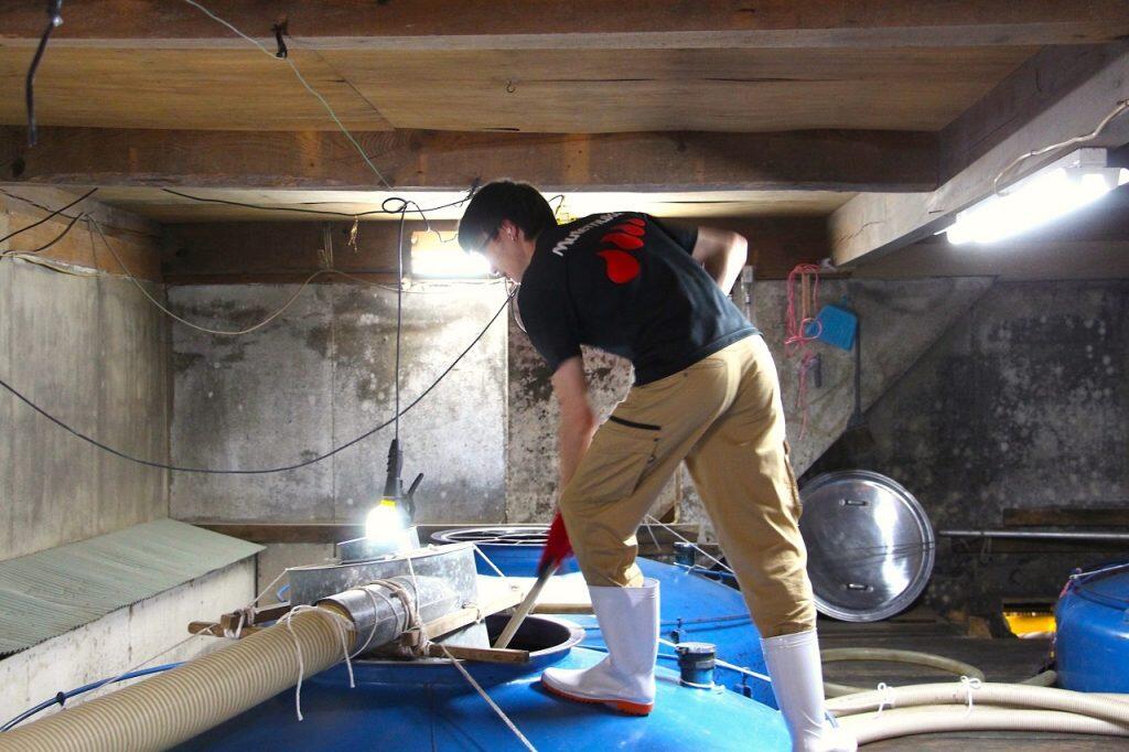 やわらかな栗の香りを逃がさないよう低温でゆっくりと蒸留