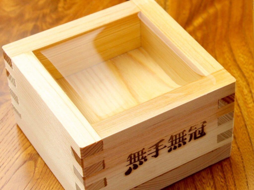 一口いただくと、ほのかな栗の香りとまろやかな甘みが口の中にふわっと広がりなんとも美味