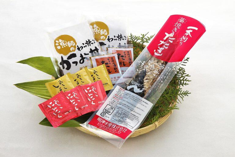 「明神水産」がこだわり抜いた「藁焼き鰹たたき」