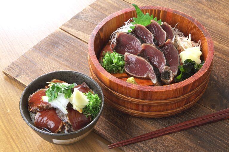 「明神水産」がこだわり抜いた「藁焼き鰹たたき」