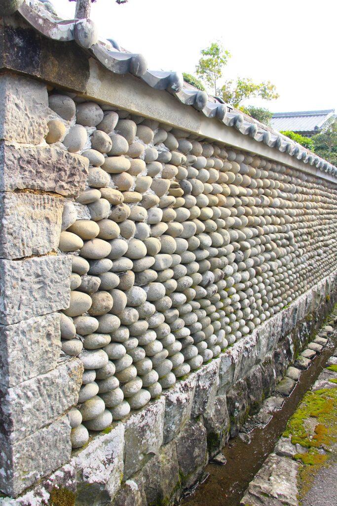 様々な石塀