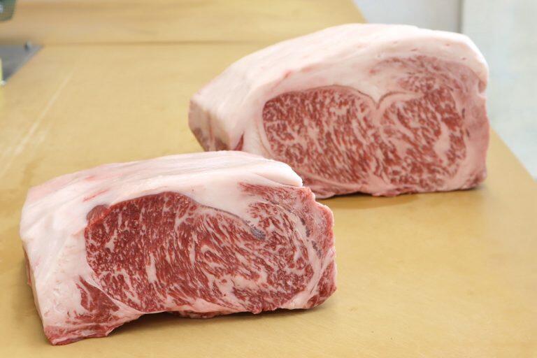 お店自慢の高知県産黒毛和牛のもも肉