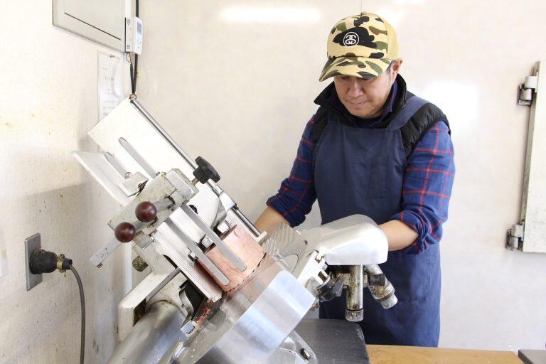 凍ったままのお肉をカットしてくれるため鮮度バツグン