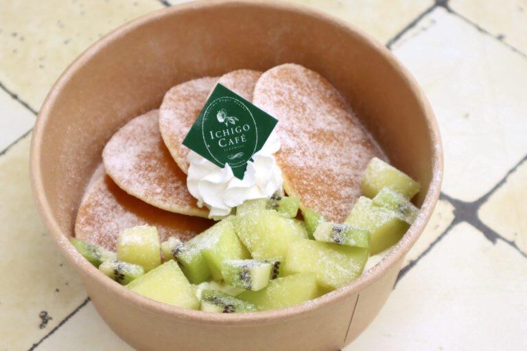 トマトカレーやロコモコ丼などを、南国ムード漂う雰囲気の中で楽しめます。